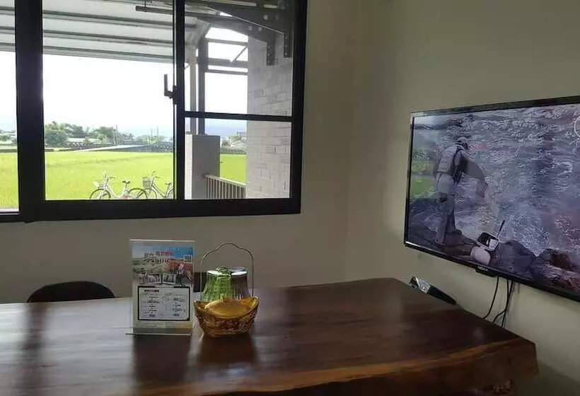 تختخواب و صبحانه Sports Home