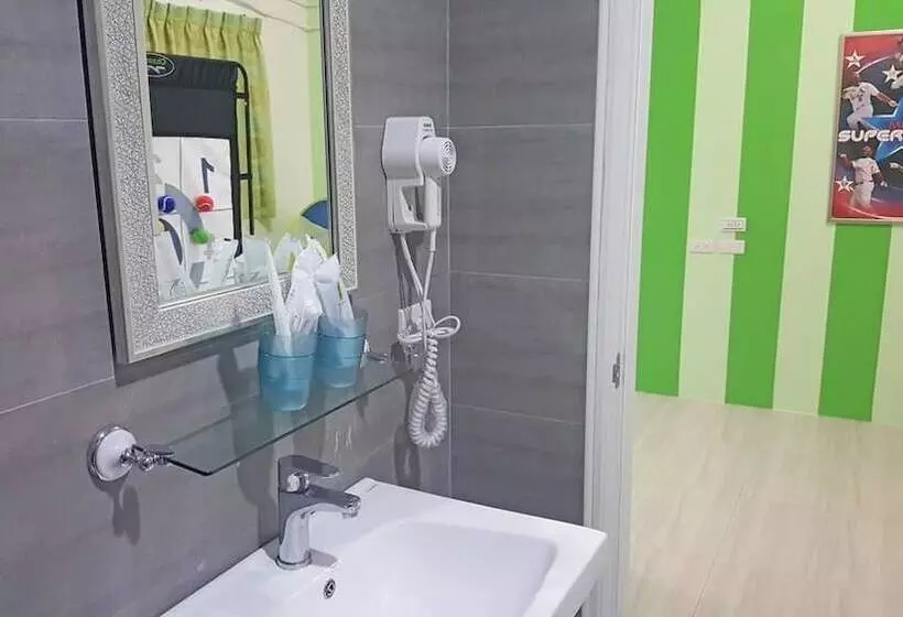 تختخواب و صبحانه Sports Home