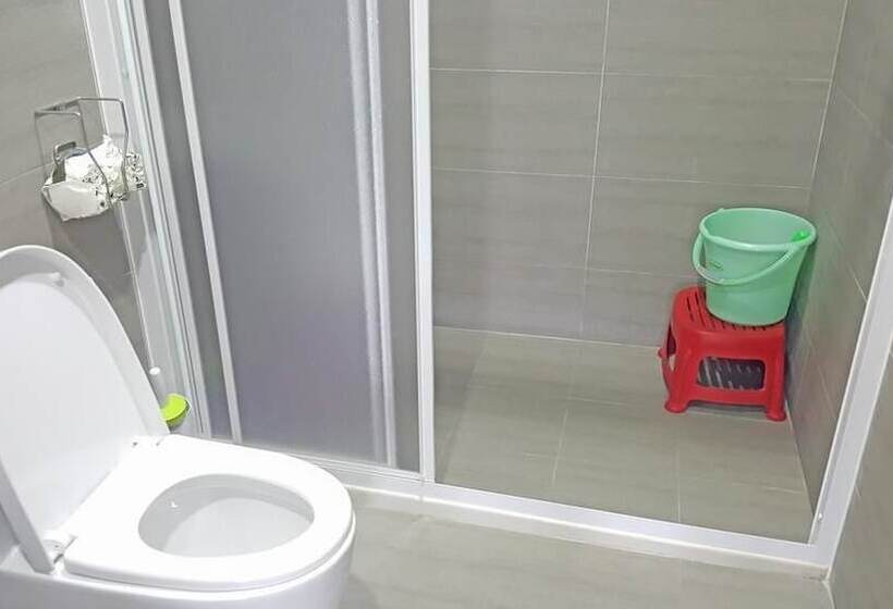 تختخواب و صبحانه Sports Home