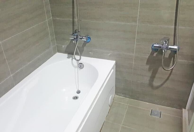 تختخواب و صبحانه Sports Home