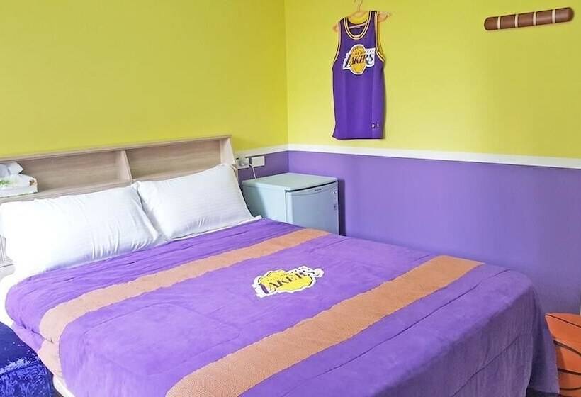 تختخواب و صبحانه Sports Home