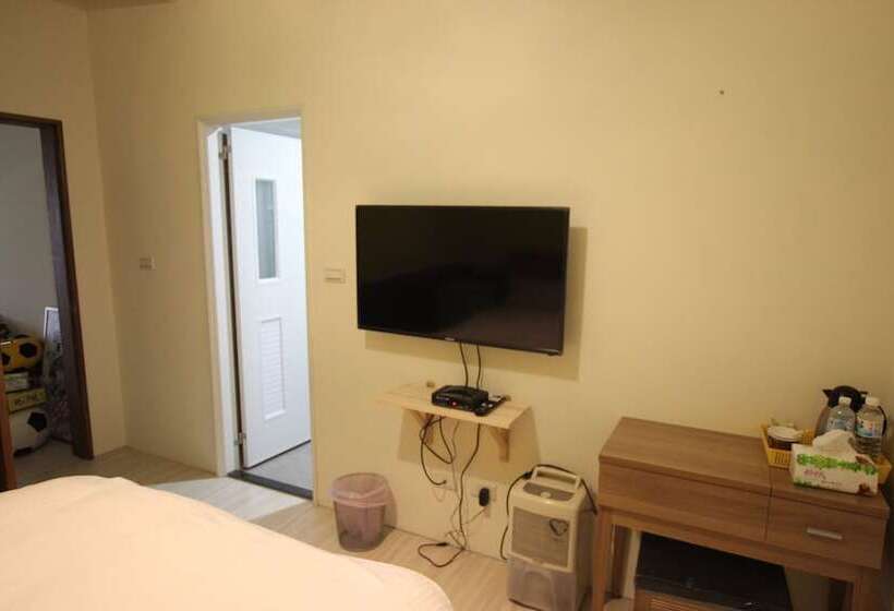 تختخواب و صبحانه Sports Home