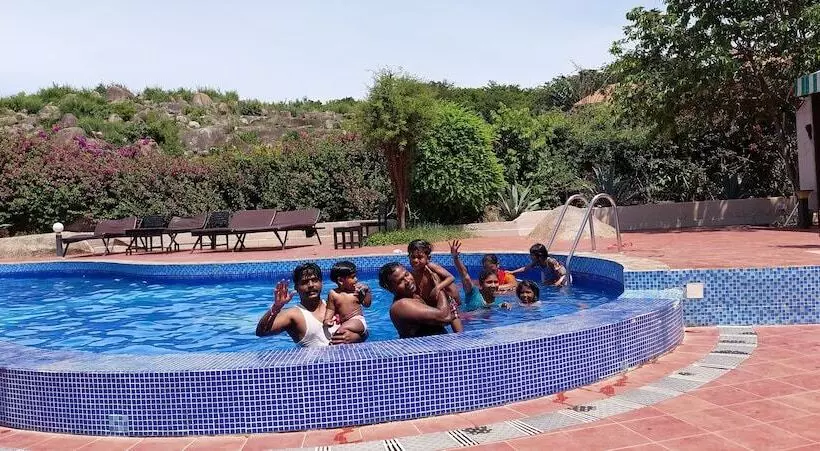 The Lahe Hotels