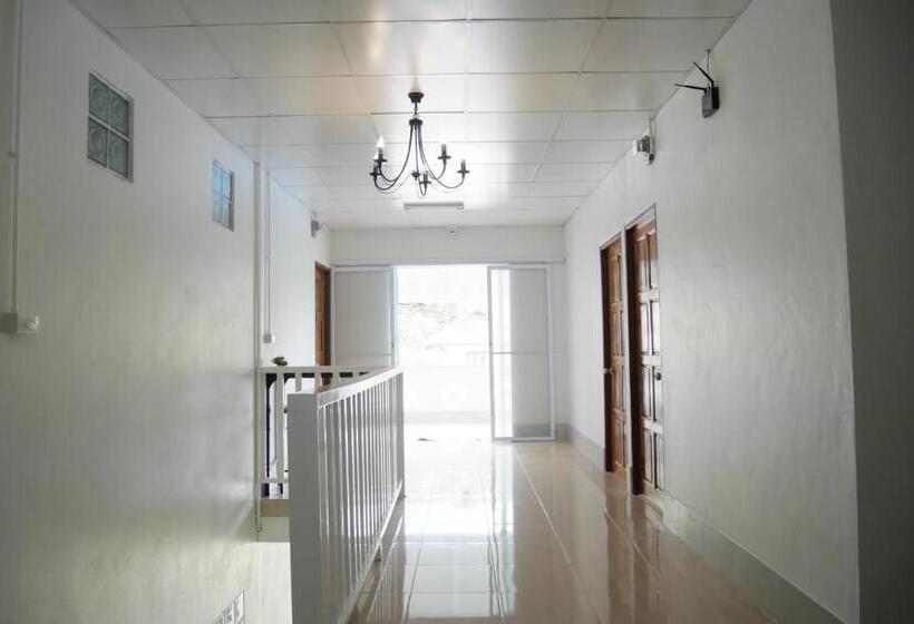 هاستل Nawee Guesthouse Sairee