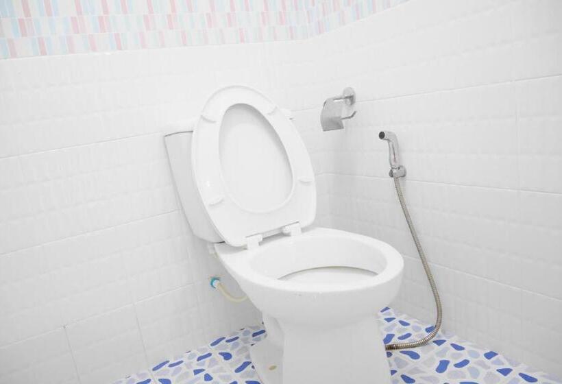 هاستل Nawee Guesthouse Sairee