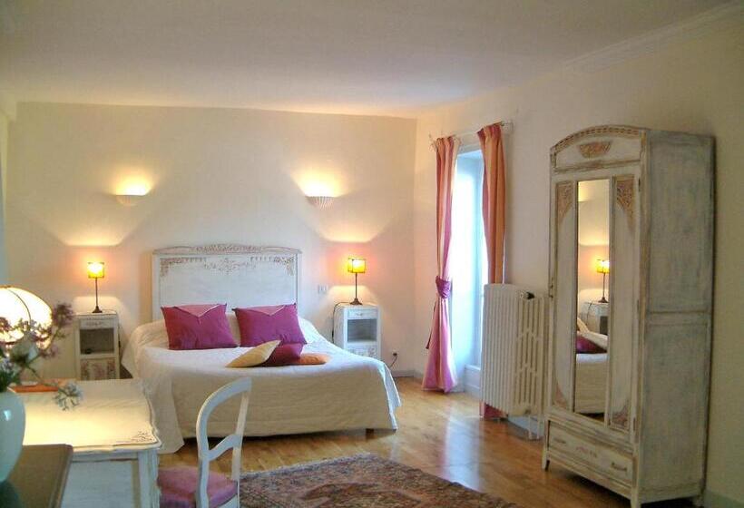 تختخواب و صبحانه Chambres D Hotes  Le Calme