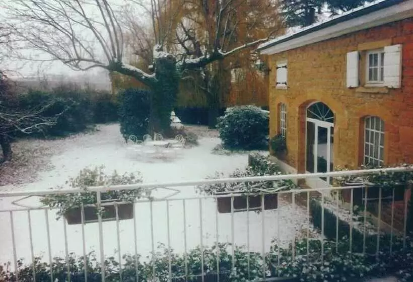 ベッドアンドブレックファースト Chambres D Hotes  Le Calme