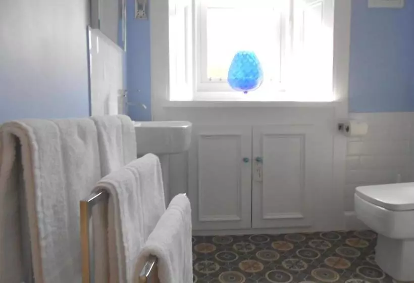 Aamiaismajoitus (B&B) Rowallan Guest House