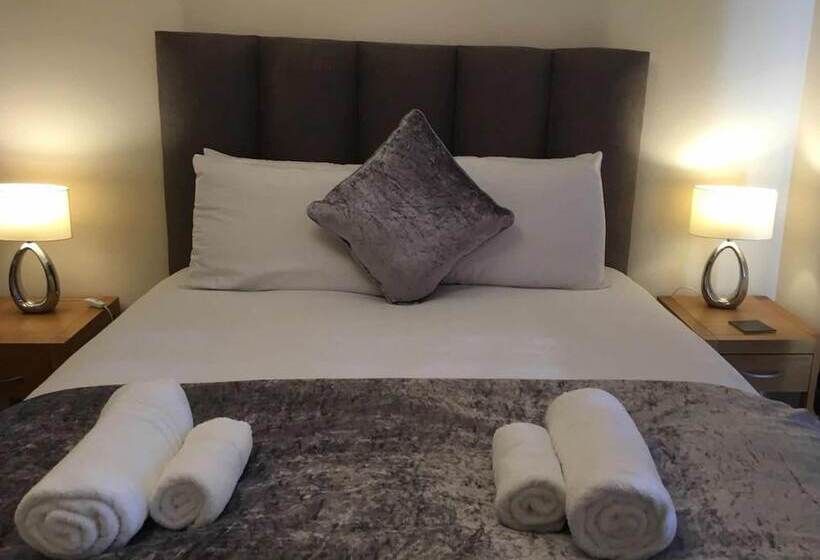 Blue Sky At Wallis Square