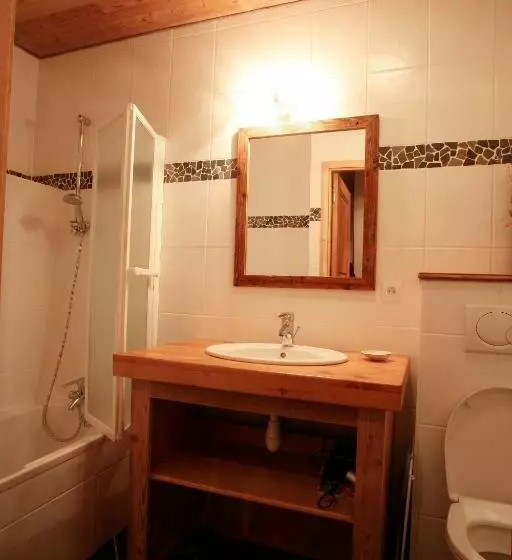 Chez Le Marquis Du Pontet
