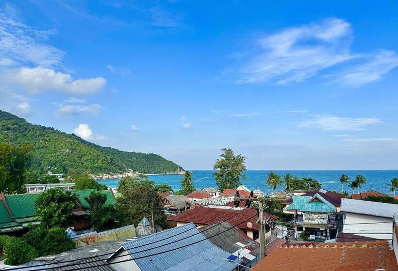 Eclipse Hostel And Bar