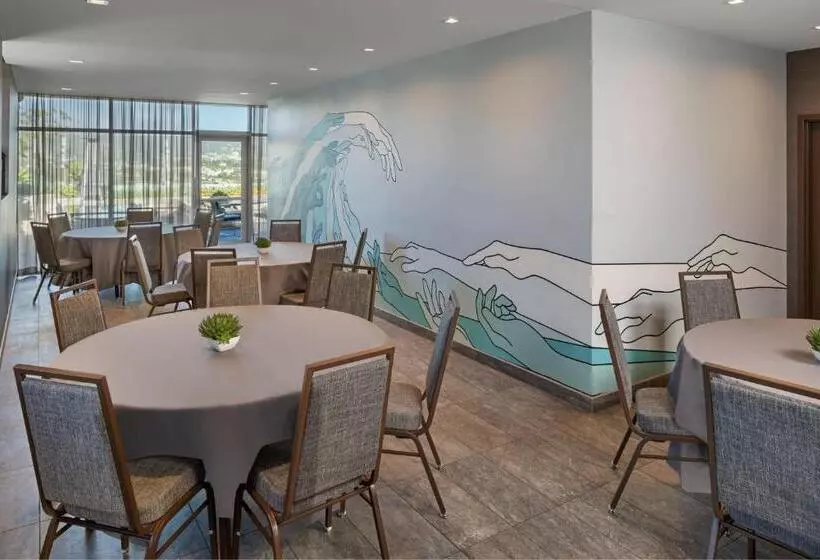 Ac Hotel By Marriott Beverly Hills