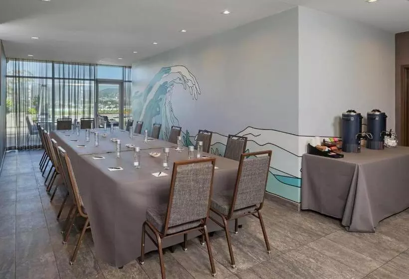 Ac Hotel By Marriott Beverly Hills