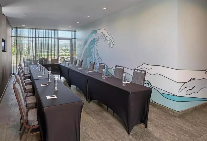 Ac Hotel By Marriott Beverly Hills