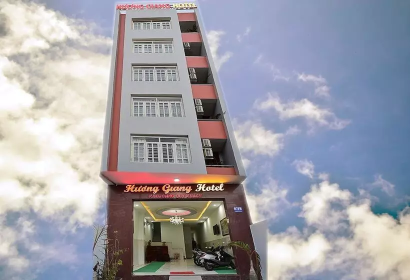 هتل Khach San Huong Giang