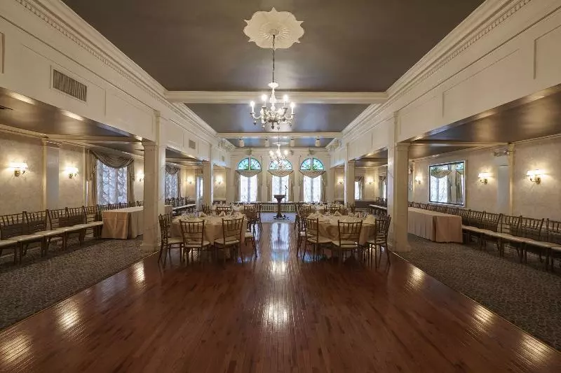 Hotel Lititz Springs Inn