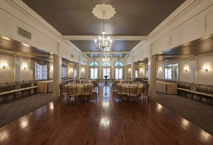 Hotel Lititz Springs Inn