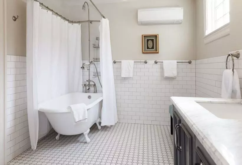 Hotel Lititz Springs Inn