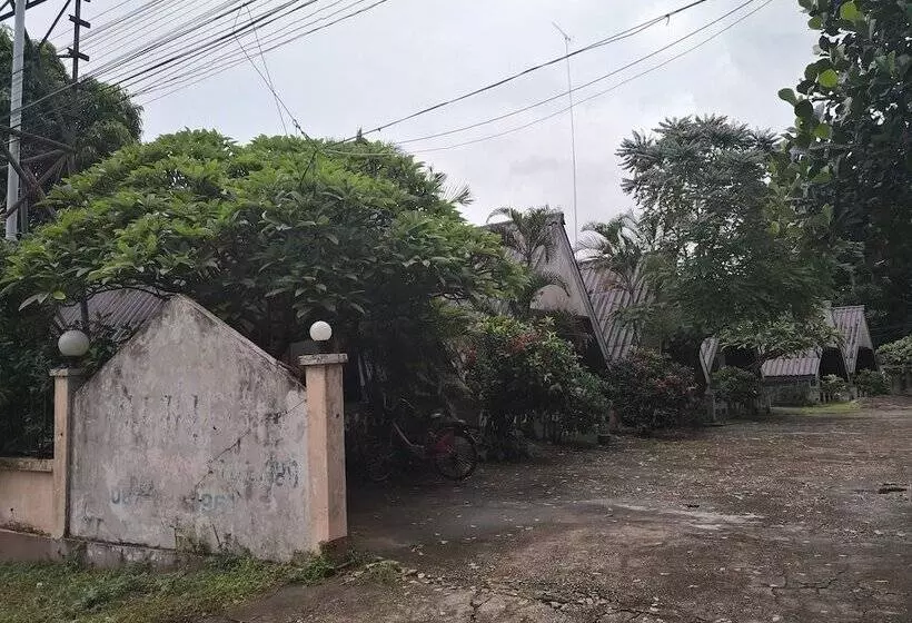 هتل Rak Mae Moon Resort