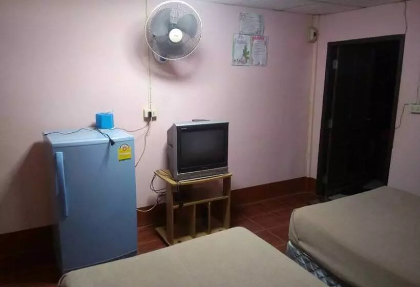 هتل Rak Mae Moon Resort