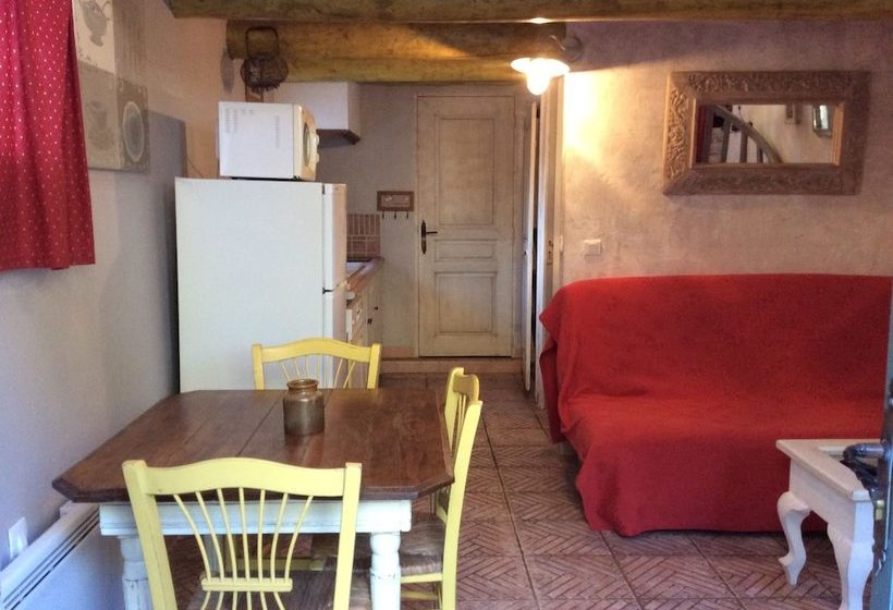 La Garrigue Des Alpilles