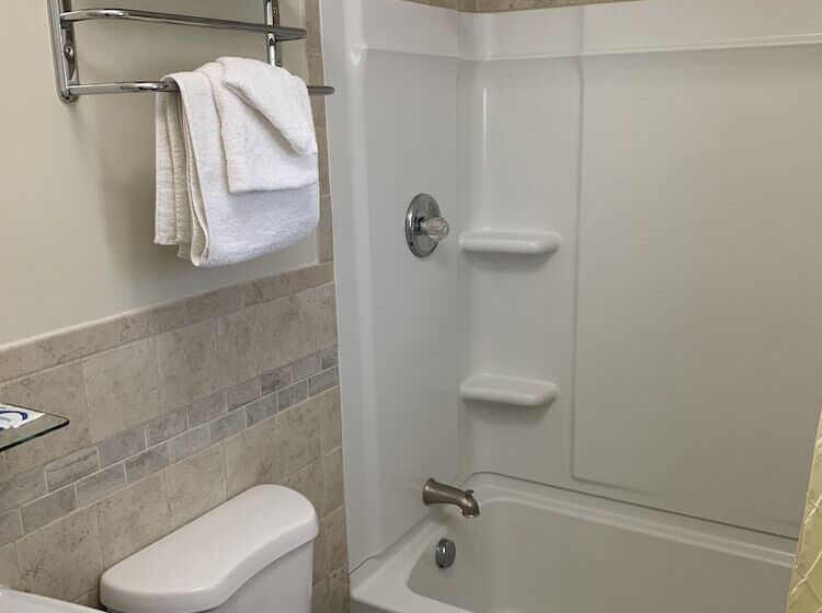 汽车旅馆 Hampton Motor Inn