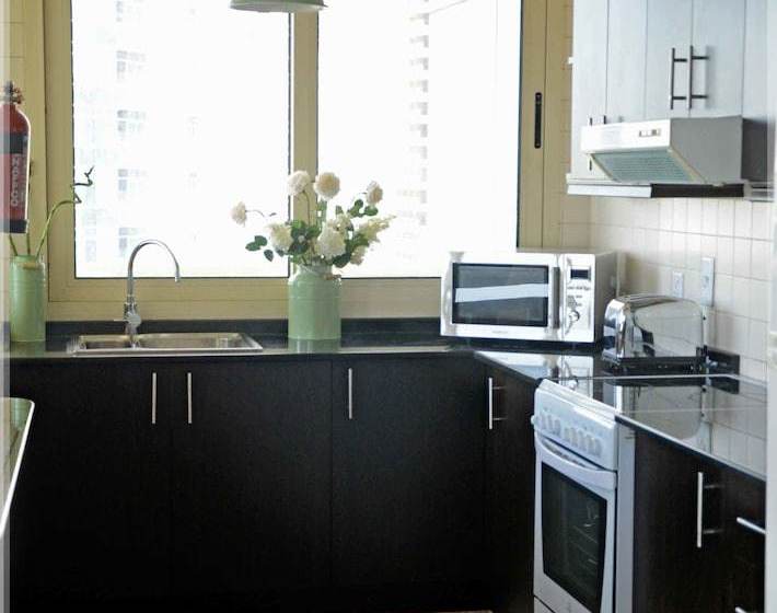 One Perfect Stay  Royal Oceanic Tower