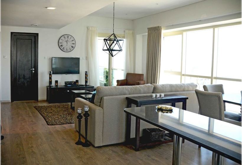 One Perfect Stay  Royal Oceanic Tower