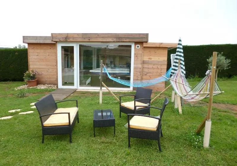 Majatalo Chez Annie & Patrick