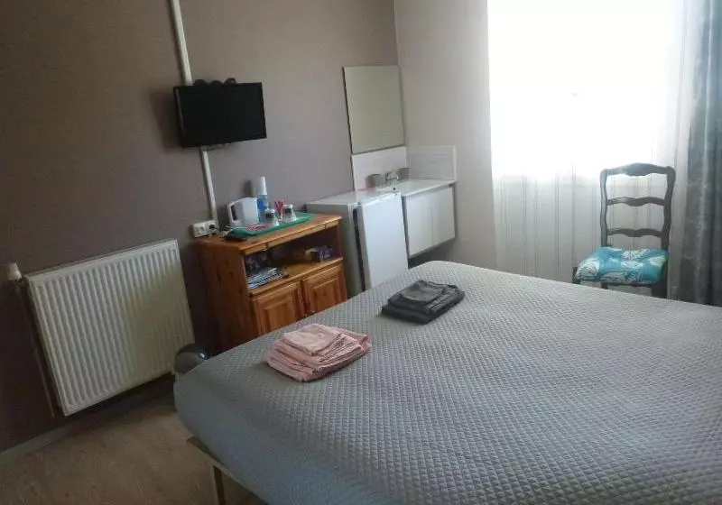 Majatalo Chez Annie & Patrick