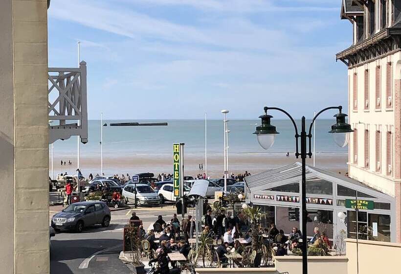 پانسیون Dday Aviators Le Manoir