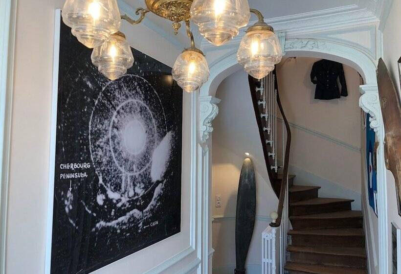 پانسیون Dday Aviators Le Manoir