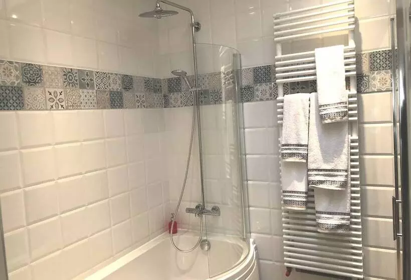 ペンション Dday Aviators Le Manoir