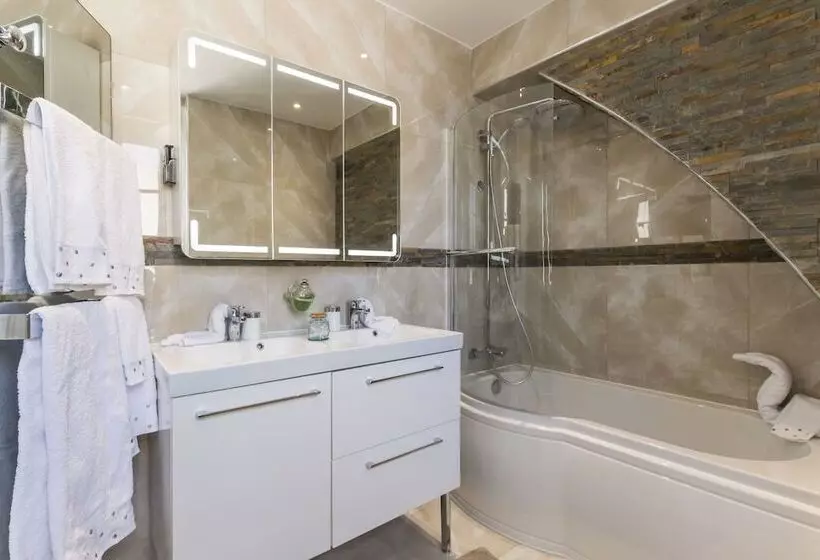 ペンション Dday Aviators Le Manoir