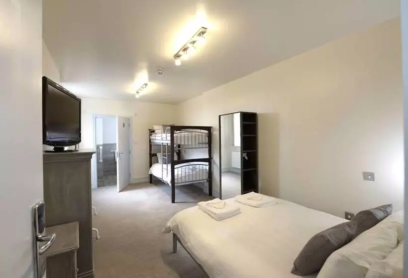 Majatalo Southsea Rocks