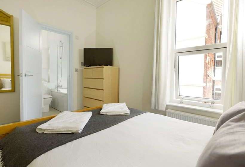 ペンション Southsea Rocks