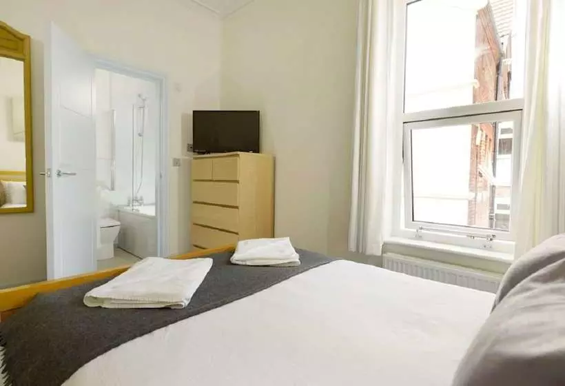 Majatalo Southsea Rocks