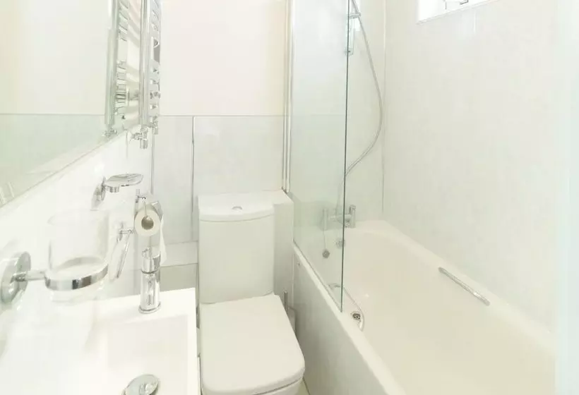 Majatalo Southsea Rocks