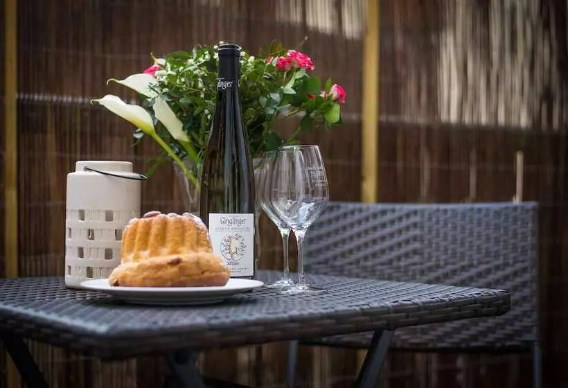 Aamiaismajoitus (B&B) Hameau D Eguisheim