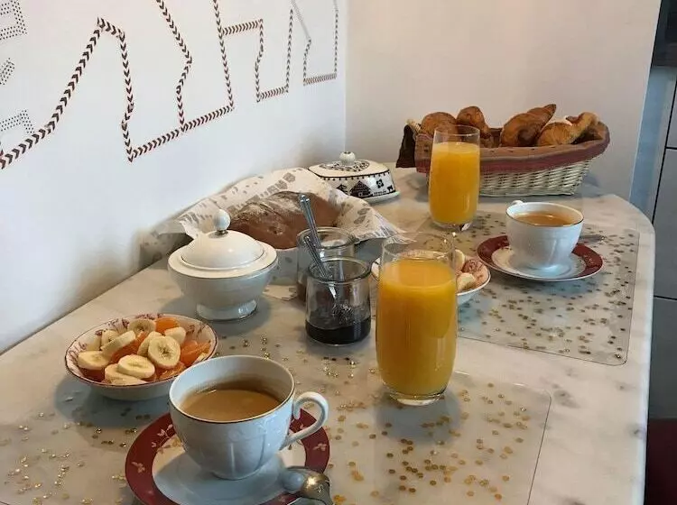 تختخواب و صبحانه Sleeping Bio Tea