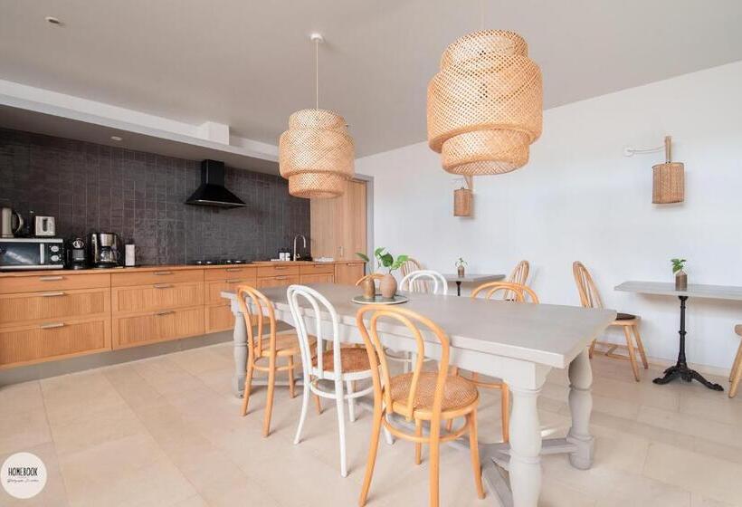 민박 Villa Caroline   Chambres D Hôtes