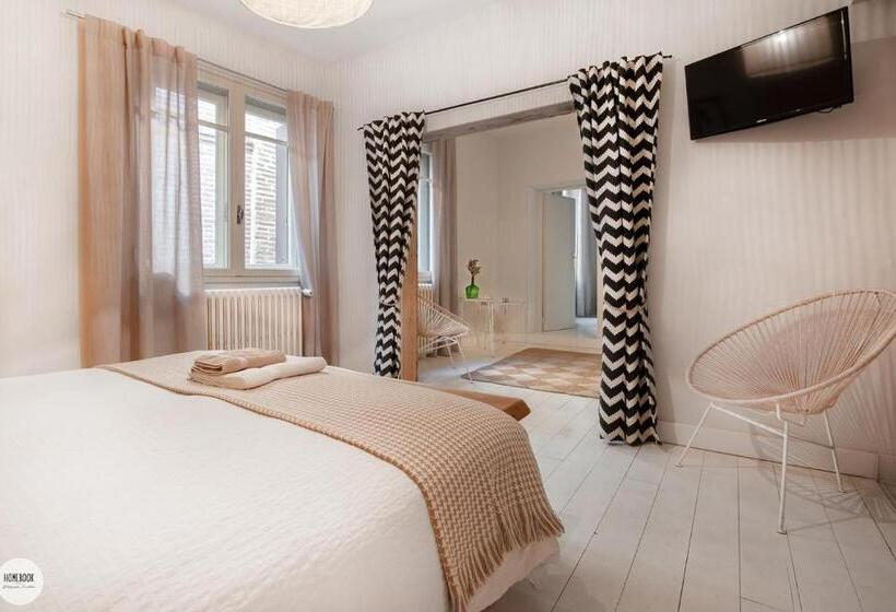 민박 Villa Caroline   Chambres D Hôtes