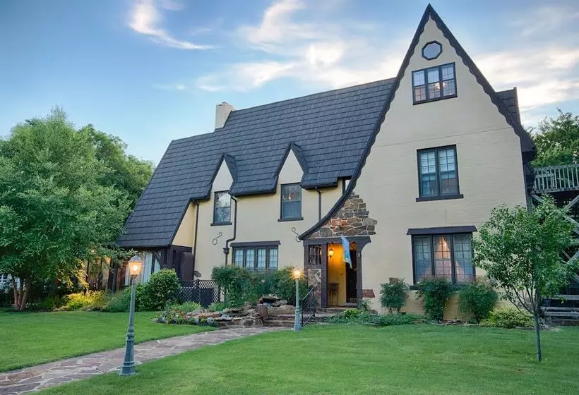 Grahamcarroll House Bed & Breakfast