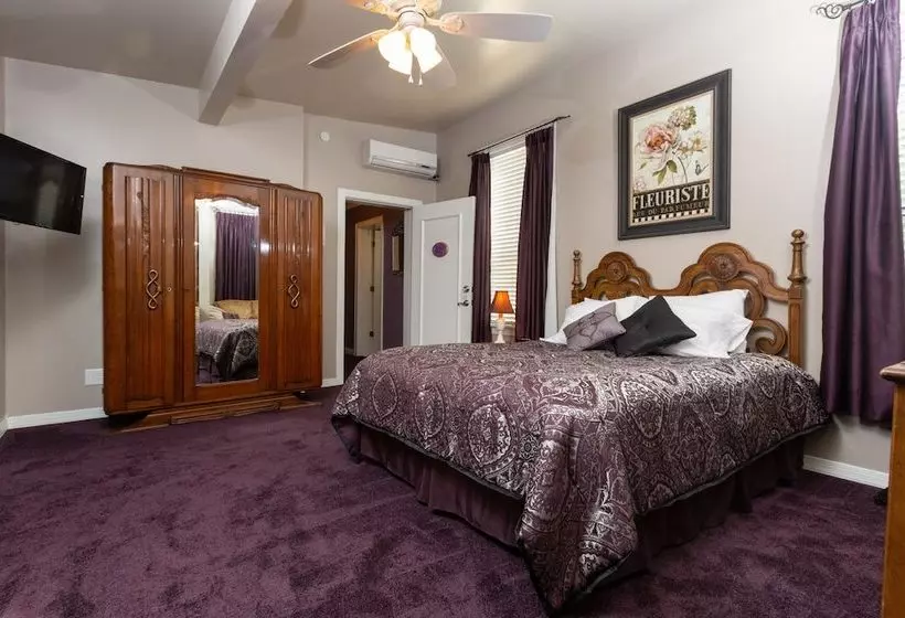 Grahamcarroll House Bed & Breakfast