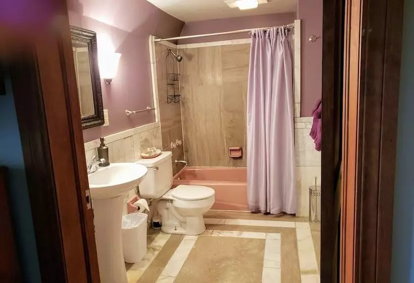 Grahamcarroll House Bed & Breakfast