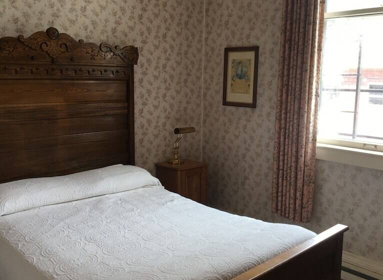 Хостел Historic Jameson