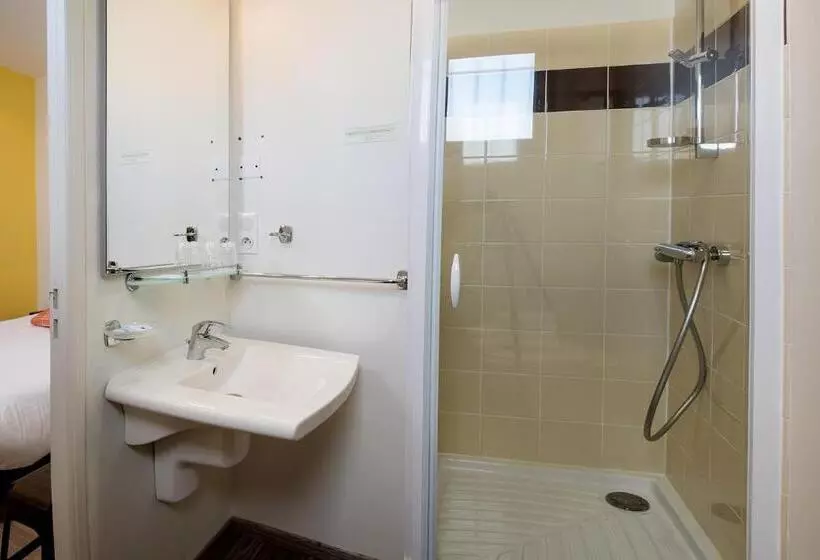 Hotelli Les Bains Boyardville   Hôtel Et Restaurant