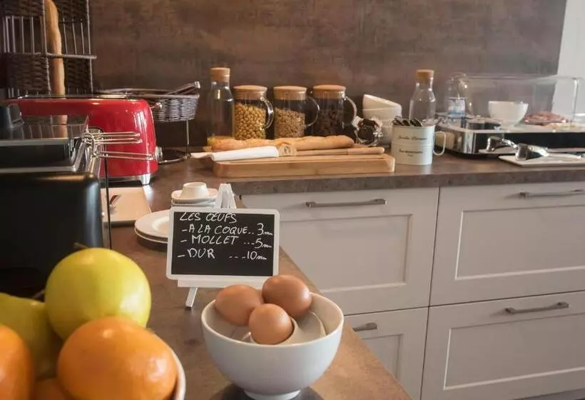 Hotelli Les Bains Boyardville   Hôtel Et Restaurant