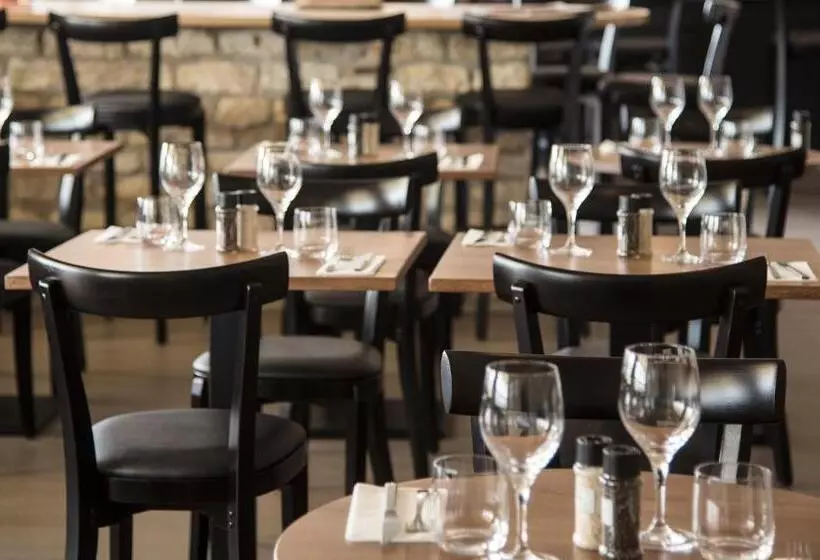 Hotelli Les Bains Boyardville   Hôtel Et Restaurant