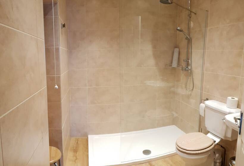 בית מלון כפרי Loch Rannoch Highland Club